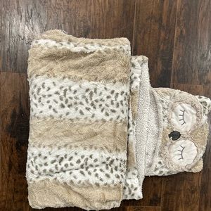 Cozy Plush Hooded Critter WRAP ~ Animal Styles: OWL